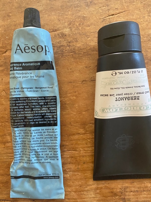 イソップ (Aesop) レバレンスハンドバームとシーオービゲロウ